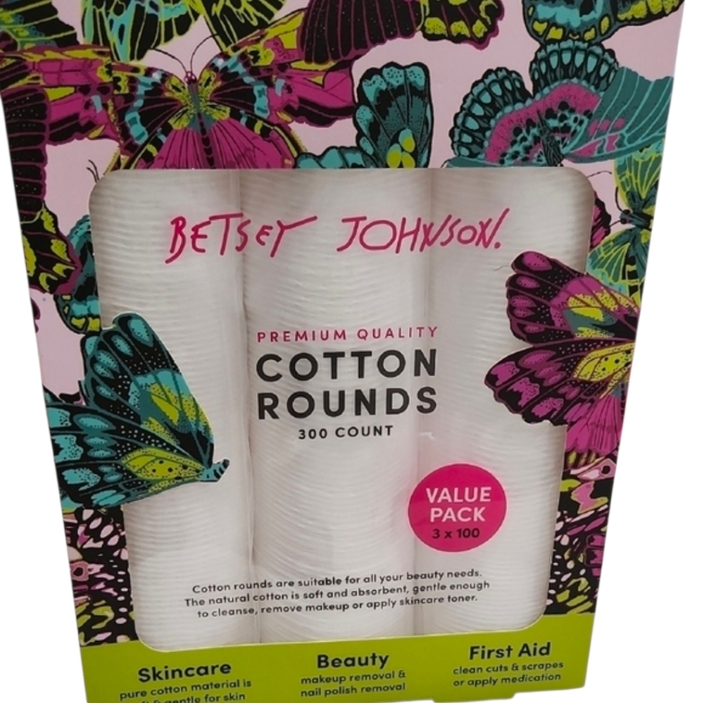 🤍▪️Betsey Johnson ▪️Cotton Rounds 300 Count